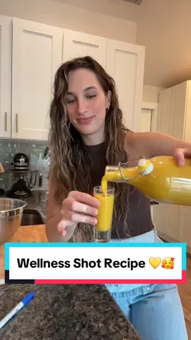 Wellness shots for the new year! Cheers 💛 RECIPE:  3 c Ginger Root (roughly chopped)  1/2 c Turmeric Root (roughly chopped)  5 cloves of Garlic  1 whole Lemon  1 tbsp Cayenne  1/2 tsp Black Pepper  3-4 c Water  P.S. TODAY IS THE LAST DAY TO ENTER THE KITCHEN AID GIVEAWAY! Go to my pinned video “The Bakery” to enter 🥰💖  #wellnessshots #healthyrecipes #newyearsrecipes #baker #baking #greenscreen 