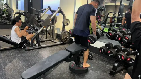 DECLINE DUMBBELL BENCH PRESS #CyberFitAthlets #Training11 #menphysicque #bodybuilding #firnessmotivation #xuhuong 