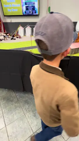 Jackson loved the display at the Richmond Toy Farm Show by Dustin Taylor - thank you Dustin for answering all of Jackson’s questions #justajacksonthing #oldschool #customfarming #minifarm #thatsallshewrote #customfarmtoys #farmtour 