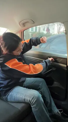 Don’t panic if you’re trapped in a car, you can escape from the trunk #driving #drivinglessons #funny