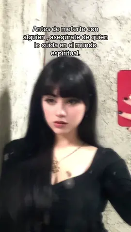 BRUJITASS 🍷🖤 #espiritualidad #brujas #brujasdetiktok #witchtok #brujamoderna #babywitch #brujasdelcaos #brujasblancas #magia 