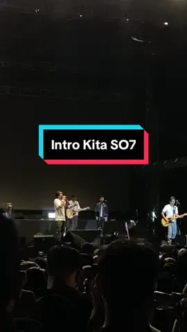 intro yg paling ditunggu🙌🏻 #sheilaon7 #swaraprambanan #fyp #sheilagenk #pakduta #erosscandra #kita 