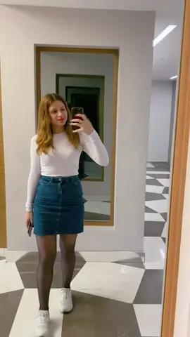 #Fatemah_aljabi#foryoupage #fyp#fyp #foryou #explore #fatemah_aljabi#instagram #skirt#fashion#OOTD #selfi #اكسبلور 