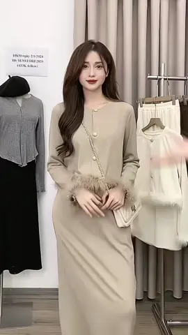 Set áo nỉ tăm phối lông vũ kèm chân váy suông dáng dài xịn xò ✨✨ #outfitideas #thoitrang #trendy #xuhuong #xuhuongtiktok #fyp 