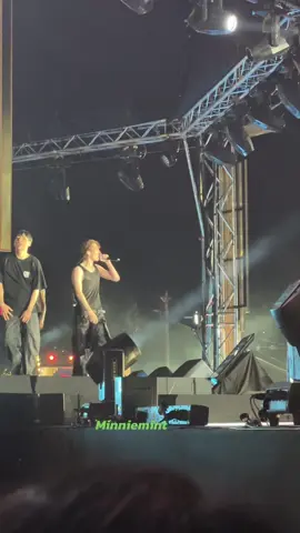 นอกจากใช้คำว่า หล่อ ได้เปลืองแล้ว ยัง ตกผู้ชมทั่วไอคอนสยามเลย  เรียกรถพยาบาลให้ที นาทีนี้หัวใจวายตายได้เลย #ICONSIAM #amazingthailandcountdown2024  #iconsiamcountdown2024  #got7💚 #iconsiamxmarktuan  #ICONSIAMxBamBam #ICONSIAMxYUGYEOM ##newyear2024 