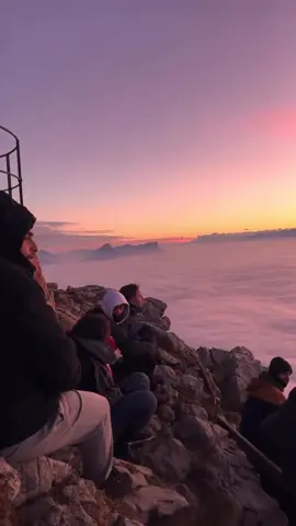 When your friend says he knows a spot 😍 #extreme #unreel #france #traveltiktok #mountaintok 