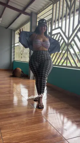 Hola Mis Amores Feliz tarde de este 2do día del año 💪😍😍😍😍 #parati #ecuador #♥️ #amorproprio #reel #viral #paratii 