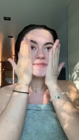 nettoyage du visage : 1 minute minimum ✨🫧🥬☁️🍯🥦