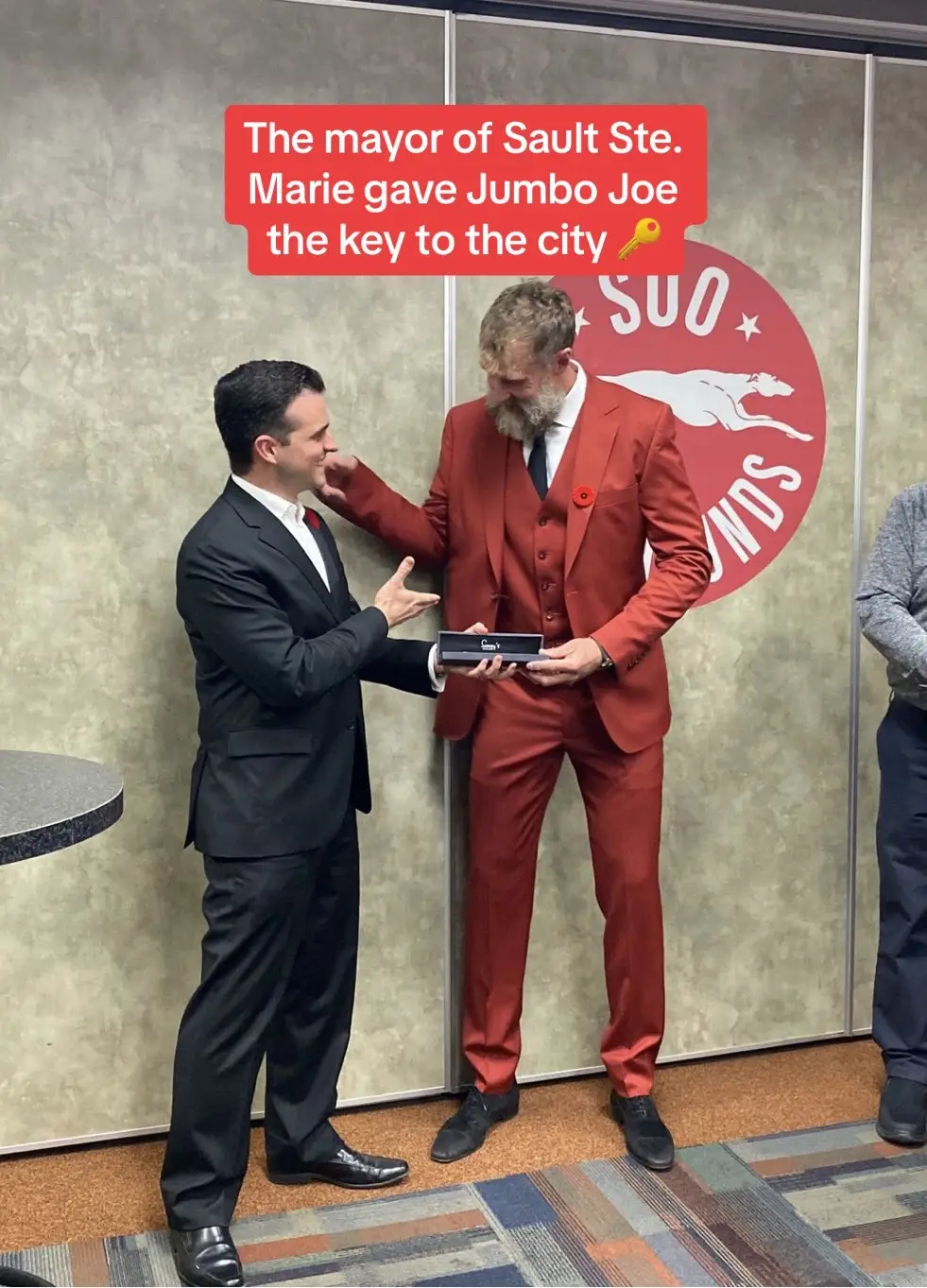 Joe Thornton’s jersey retirement in the Soo was a night to remember! @Soo Greyhounds #joethornton #hockeytoks #ohl  