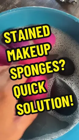 A Makeup Sponge Cleaning Hack you need to know! #makeupartist #professionalmakeupartist #makeupartistkithacks #makeuphacks #viralmakeuphacks 