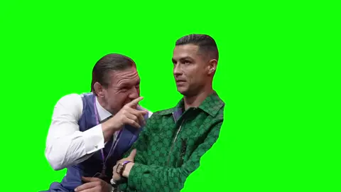 Conor McGregor yapping to Cristiano Ronaldo #fyp #foryou #viral #cr7 #ronaldo #mcgregor #greenscreen #greenscreenvideo #greenscreensticker #GreenScreenScan #pourtoi 