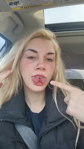 #splittongue