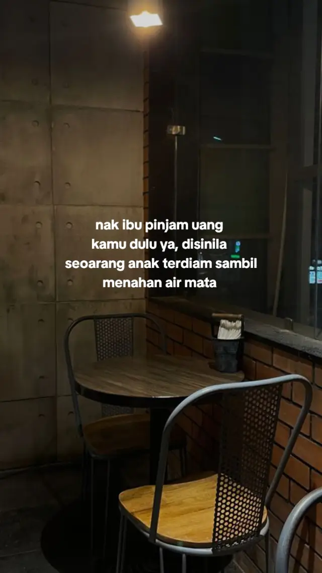 Sekuat apapun seorang anak ketika berbicara soal ibu pasti akan meneteskan air mata#qoutessad #fyp #sadvibes #sadstory #lagugalau #lastchild #diarydepresiku #storywa 