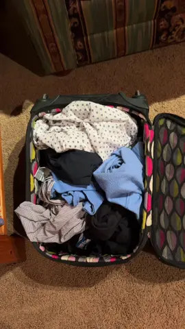 Pov: me and cate share a room for 4 days