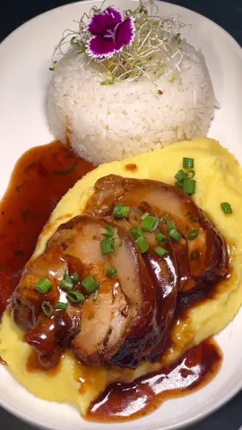 El mejor costillar de cerdo con puré lo encontrarás aquí en DIEZ15 📅 Lunes a Sábado 🕚 De 9:30 am a 7 pm 📍Jr. Antonio Bazo 1015, 2do Piso- LA VICTORIA 📷 Producido: @Soporte Mágico  #2024 #comidadeliciosa #restaurantegourmet #saborúnico #experienciagastronómica #placerculinaro #cenaromántica #chefespecial #menúvariado #gastronomía #buenprovecho #lavictoria #platodeldía #amantesdelacomida #comidacasera #chef #deleiteculinario #restaurante #cocinacreativa #ambienteagradable #momentosgastronómicos #soportemagico 