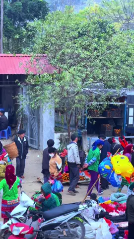 # Chợ vùng cao#xuhuongtiktok #dulichhagiang #