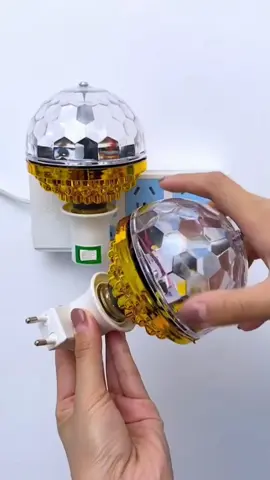 Bóng đèn led 7 màu xoay 360 độ trang trí tết #dodungtienich #denledtrangtri #denled7mau #trending #xuhuong #xuhuongtiktok 