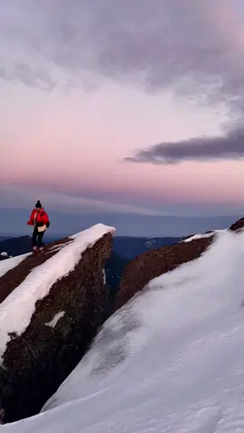 Beat sunset #2024 #newyear #nature #hike #view #Love #sunset #tiktok #foryou 