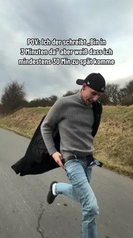 bis gleich✨Markiere den unpünktlichsten Menschen den du kennst😂Was sagst du als Ausrede immer?🙈#comedy #funny #lustig #party #zuspät #freunde #friends #dorfkind #dorfleben #fürdich 