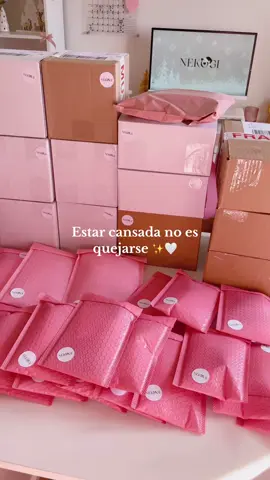 Respuesta a @Israel Lietsch que esté cansada no es una queja, es una realidad 🫶🏽 En estos videos muestro mi vida como emprendedora, cuando estoy cansada y cuando no, pero no son una queja. Estoy feliz con mi vida y mi trabajo 💖