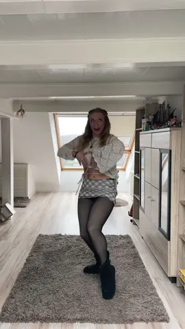 dance vibes >> #singleladies #dance #fyp #viral #foryou 