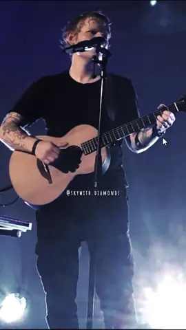 Ed Sheeran - Perfect #romantic #music #edsheeran #perfectedsheeran #lovesong #traducaodemusica 