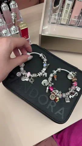 Ma babies! 💖💖💖💖 #pandora #pulseirapandora #pulseiraberloques 