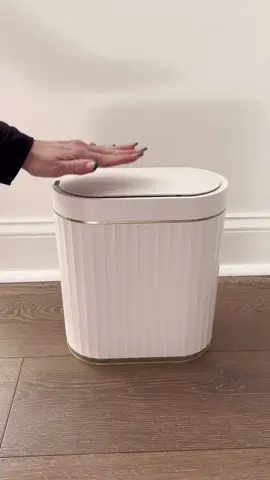 An Amazon batnroom must nave! I nis motion sensor trash can lid shuts and closes on its own. It is not only so useful it's super pretty with its sleek design. Head to my bio to shop my 🔗  #foryou #foryoupage #foryourpage #fyp #foryourpage #fypage #amazon #amazonfinds #amazonmusthaves #amazonhome #amazonprime #amazonfavorites #founditonamazon #amazonfinds2024 #affordable #affordableamazonfinds #homefinds 
