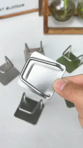 Stainless steel hooks can stick to sinks and tile walls#fyp #Stainless steel sticky hook