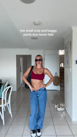 normalise wearing activewear tops with jeans x #outfitideas #outfitinspo #OOTD 