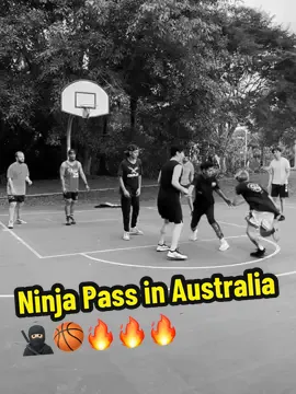 Ninja Pass in Australia🇦🇺🤝🥷🏻🇯🇵 #basketball #freestylebasketball #streetball #バスケットボール #performance #ballhandling🏀 #hoopbus #skills #Australia #Sydney #nikekicks #lebronjames #veniceball #nike 
