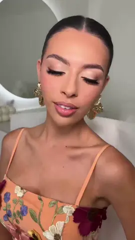 Pretty in peach 🍑 Vitoria looking absolutely stunning in this peach toned inspired soft glam by Adam!  Makeup @adamsmakeup  Lashes SISA @houseofbeauty.lashes Model @vitoriacampo_ For studio bookings please click the link in bio. We have a few spots available on  Saturday 13th and Sunday 14th January! Secure your spot! Bridal/Group enquiries email info@meryannesammakmakeup.com  #meryannesammakmakeup #makeup #belmoremakeupartist #beforeandafter #fyp #foryoupage #foryoupageofficiall #fypシ゚viral #explore #tiktok #beauty #explorepage #glam 