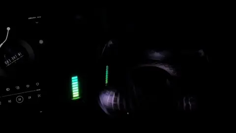 Loa blutooth bản Aura Studdio 4 thế hệ mới 🫶🏻 #loabluetooth #harmankardon #reviewcongnghe #loablutoothharmankardon #xuhuong #khaisangcongnghe #LearnOnTikTok #intheend 