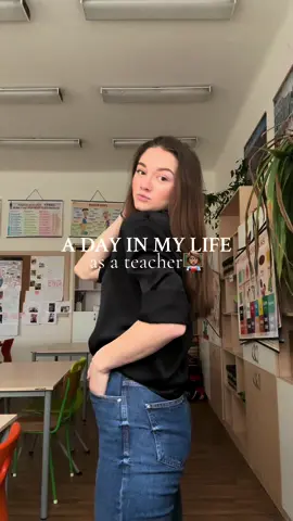První vlog z pracovní dne 2024 je tady👩🏽‍🏫  #minivlog#adayinmylife#teacherlife#teacherday#vlogger#morningroutine#czechgirl#fyp 