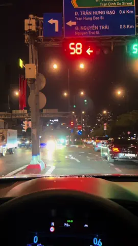 Hoá ra ngàn yêu thương đến vậy giờ cũng vỡ tan #saigon #saigonbynight #laixe #soundeffects #buon #tamtrang