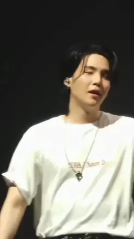 maunya agus ini bukan agus yang lain #minyoongi #yoongi #bts_official_bighit #agustd #suga #yoongimilitary #bighit #yoongibts #hybe #sugabts #hybe #yoongibts #bangtan #bts #army #farafaulia97 #fyp #foryou 