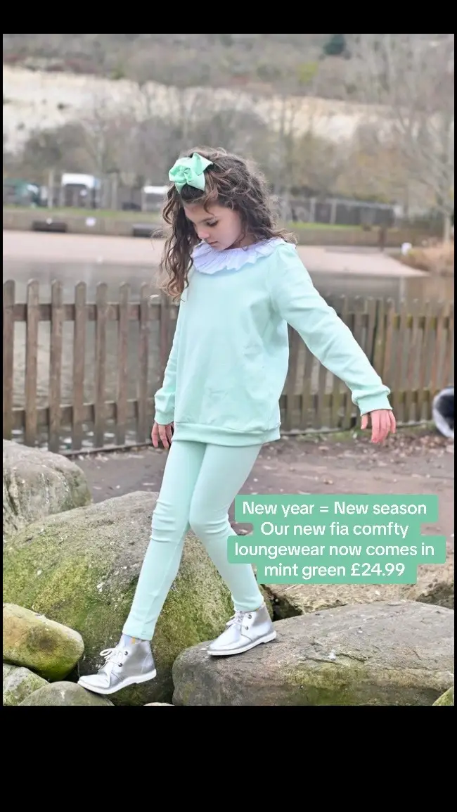 Our fia sets are from our own harris kids branded range, these are the most perfect durable yet comfortable loingewear sets perfect for any age. The top has a frilly neck attached and a easy button up fastening at the back of the neck so it can be easily taken on and off, the model is wearing the size she would normally buy in clothing. These run from 12m to 10yrs 
