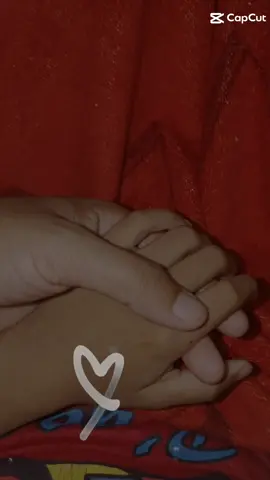 sehat ya nak...🥺. awal thn kamu malah sakit😔
