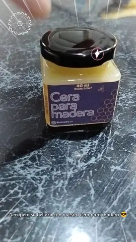 Dale un cariñito a tus tablas con nuestra cera para madera ✨🐝 Especial para sellar y tratar maderas naturales, nuestra cera brinda protección y resalta los colores naturales de la madera. Además es totalmente segura para el contacto con alimentos 🙊 Consulta por formatos y precios ✨ Blu Studio #artesanias #muebles #carpinteros #fyp #carpinteria #chile #madera 