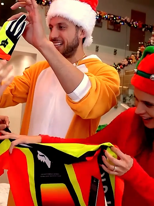 PART 7 - OPENING MY DREAM CHRISTMAS PRESENT!! #TheRoyaltyFamily #funny #Vlog #fyp #viral #us