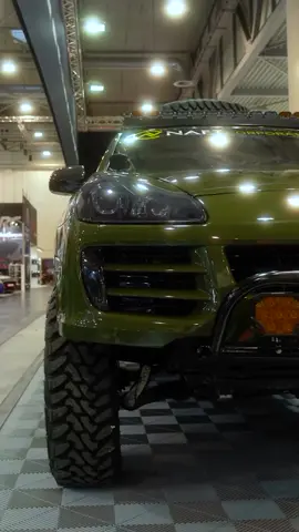 Cayenne Dakar - heiß oder nicht 😮💨 #porschecayenne #porscheclub #cayenne #dakar #porsche #motorshow #ofroad 