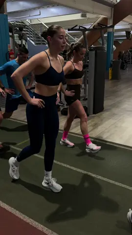 400m walking lunges = finisher from hell  #hyroxtraining #athlete #runner #hyrox #Running 