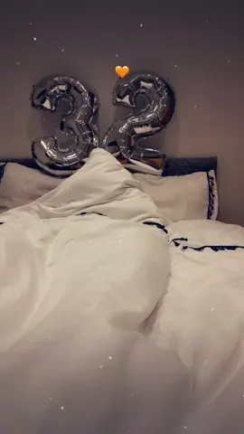 Happy birthday 2 me!🤣🩷#onthisday #32 #happybirthday #trending #fypシ 