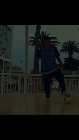 GROUNDMOVES 🥷⚽🌊🕺 . . . . #groundmoves #MESSI #cr7 #futsalskills #streetsoccer 