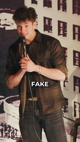 WHAT’S MORE REAL? GHOSTS OR HER LASHES? 😂😂😂#standupcomedy #standup #crowdwork #funny #paranormal 