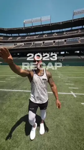 Thank you for the lessons, blessings and learnings 2023.  We welcome 2024 with open arms 🤗  L.F.G. 🖤💪🏾🫱🏼‍🫲🏾 🥃