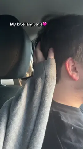 I love playing with his hair when he drives 🩷 #fyp #bf #couple #Love #lovelaunguage 