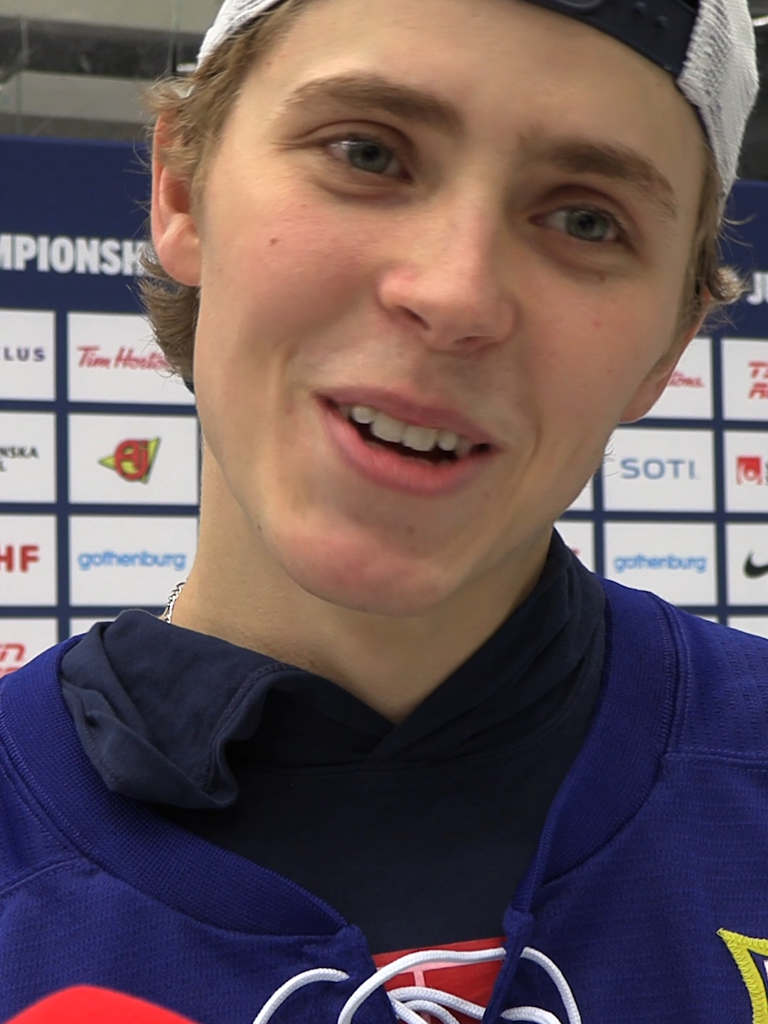 🇺🇸 Will Smith said it... ...and now it's happening! 👀 The #TeamUSA/#TeamSweden rivalry is back on for the #WorldJuniors gold medal!! #WillSmith #Hockey #SJSharks #HockeyTok #WJC #IIHF