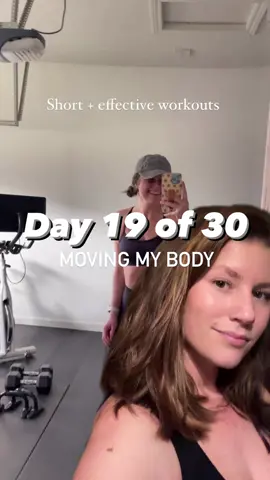 Day 19 in the booookkssss baby!!! I got home at 10 pm and said we are not just stretching today Ray Ray- thanks to @Kelsey Hill for this incredible full body workout! 💪🏼👏🏻  #movement #movementchallenge #movementmatters #Fitness #fitnessmotivation #moveyourbody #workout 