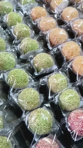 Onde-onde rainbow✨️ #ondeonde #ondeonderainbow #ondekacangijo #ondekebumen #snackbox #snackboxkebumen 